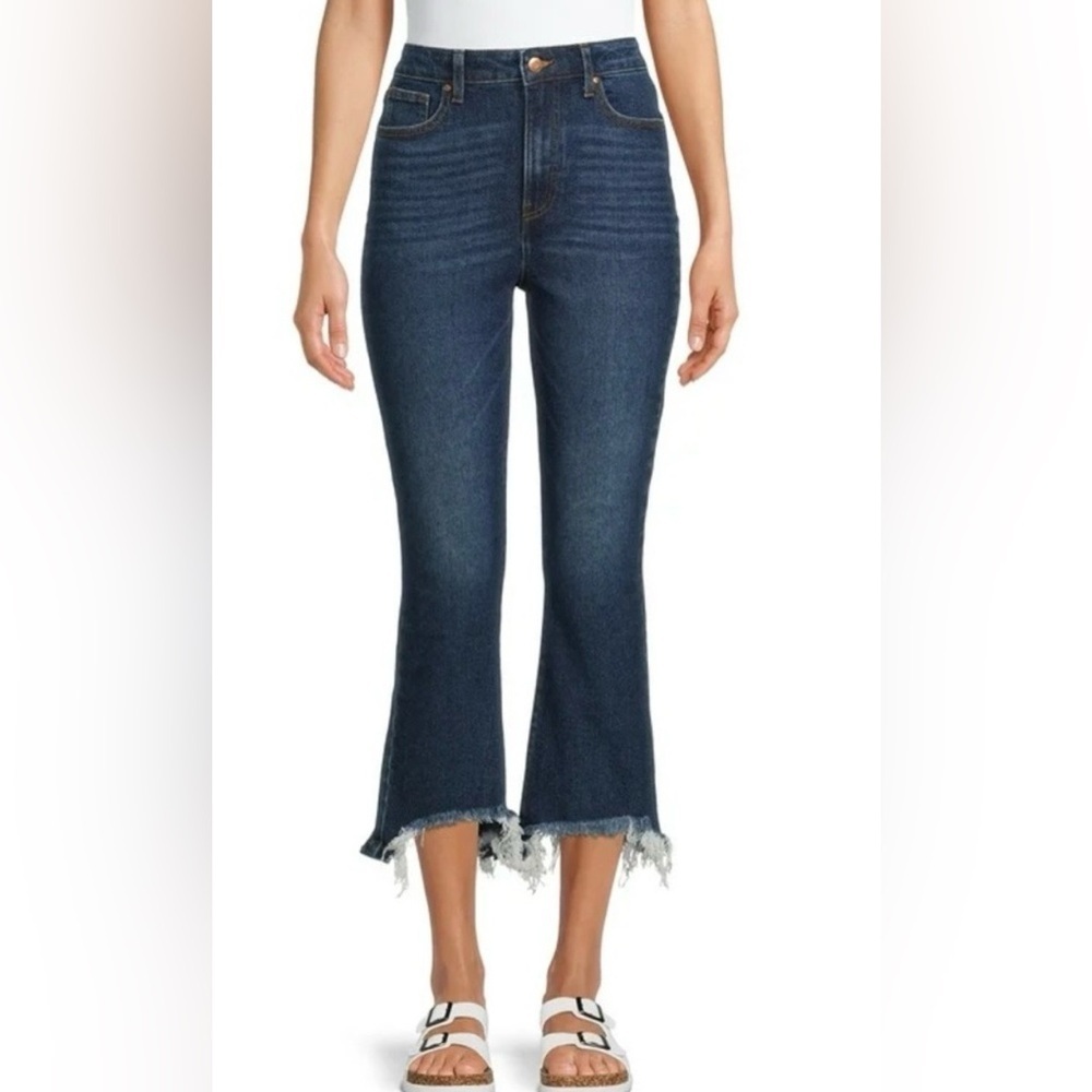 No Boundaries Juniors Cropped Flare Jeans with Frayed Hem